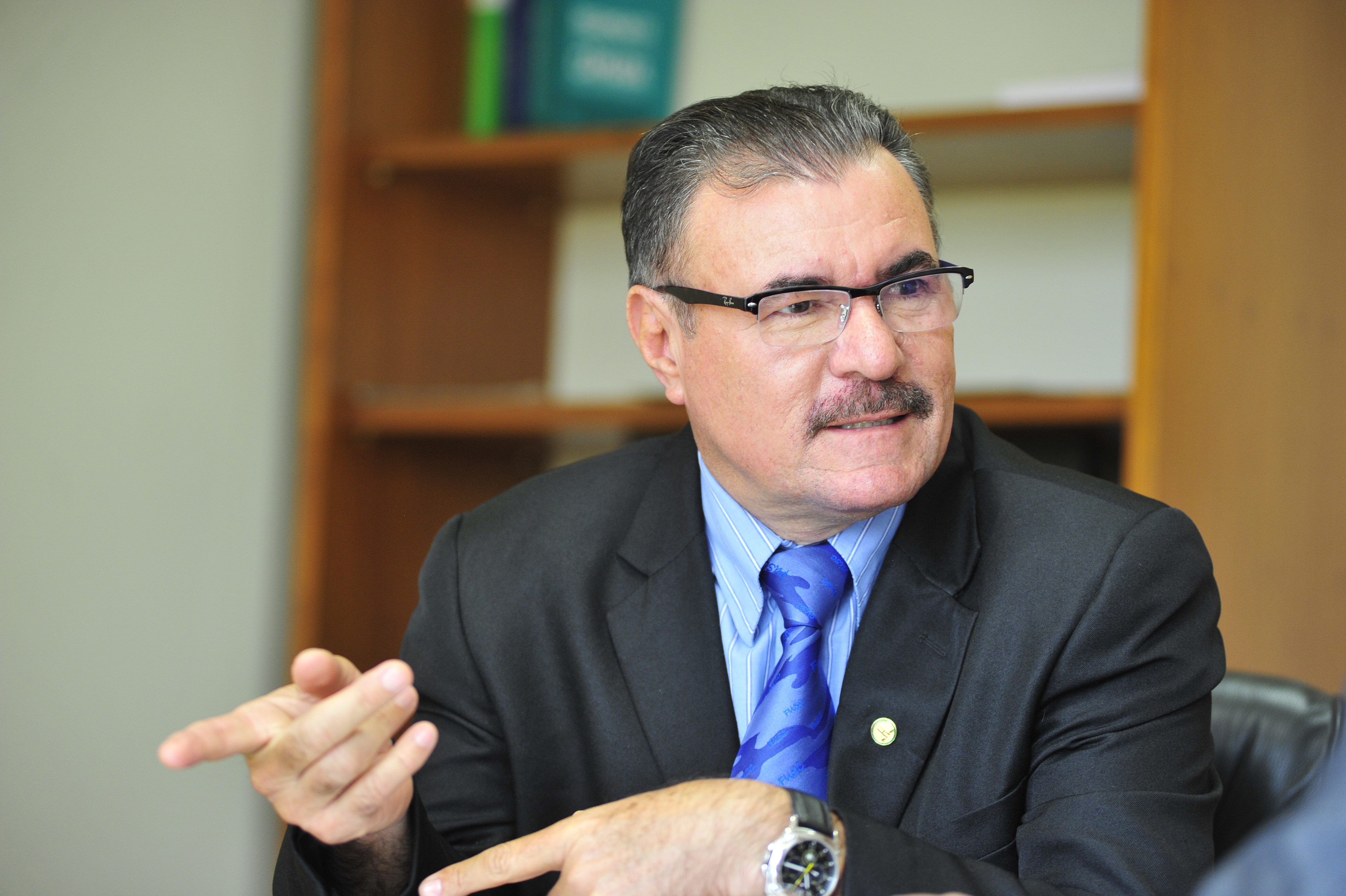 C&iacute;cero Almeida