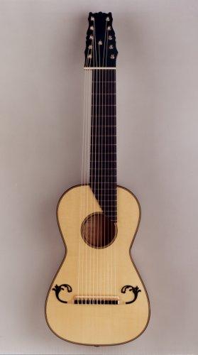 Pauta Musical, 30/06/2018 - Viol&atilde;o barroco de 11 cordas (r&eacute;plica do Luthier Alan Perlman)