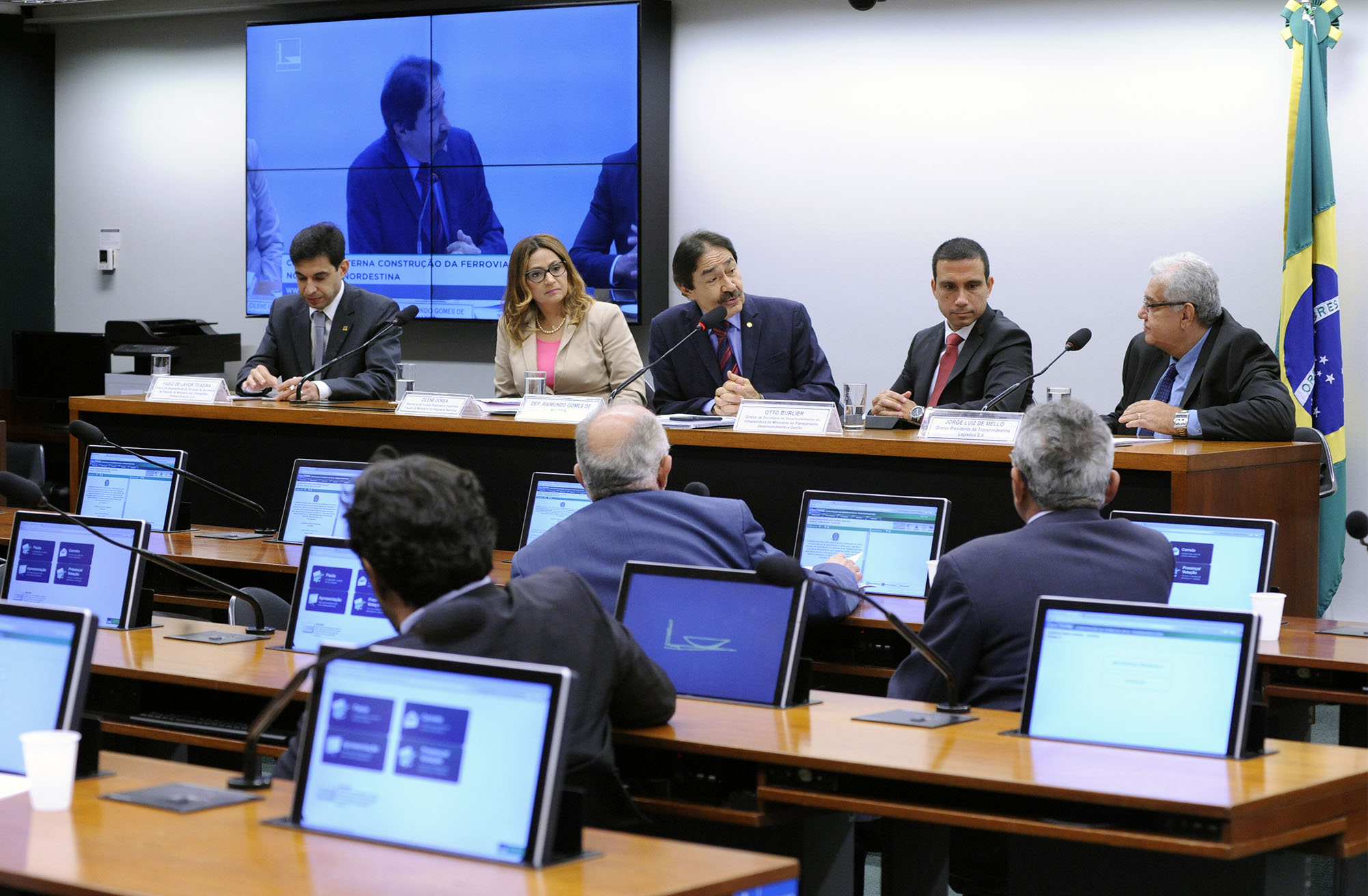 Audi&ecirc;ncia p&uacute;blica