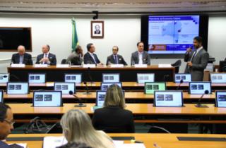 Audiência Pública sobre a  Panorama e perspectivas da Indústria Baiana: Tendências, desafios e oportunidades para o Setor Automotivo e para o Setor de Petróleo, Gás e Petroquímica