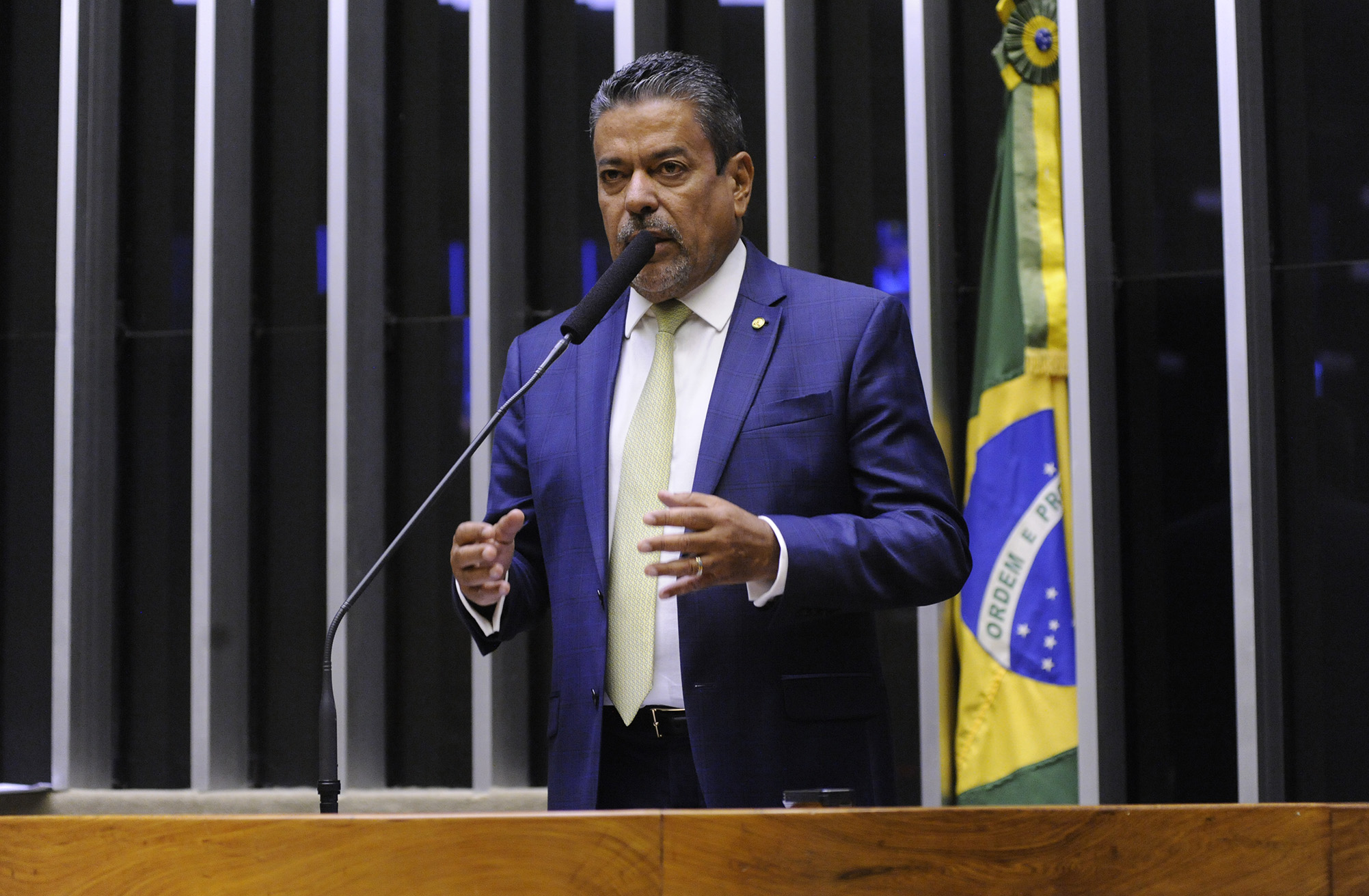 Ordem do dia para discussão e votação de diversos projetos. Dep. Hiran Gonçalves(PP - RR)