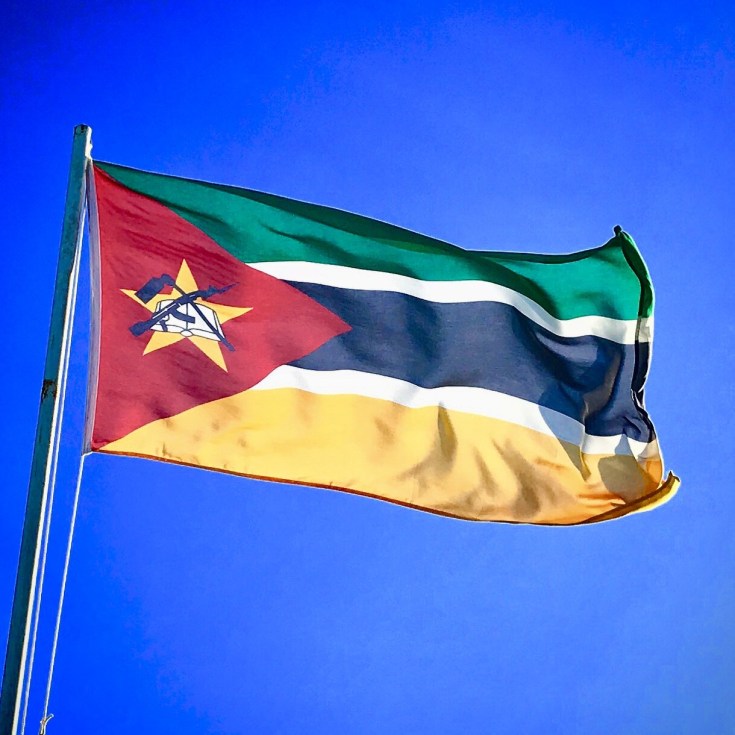 Bandeira de Mo&ccedil;ambique