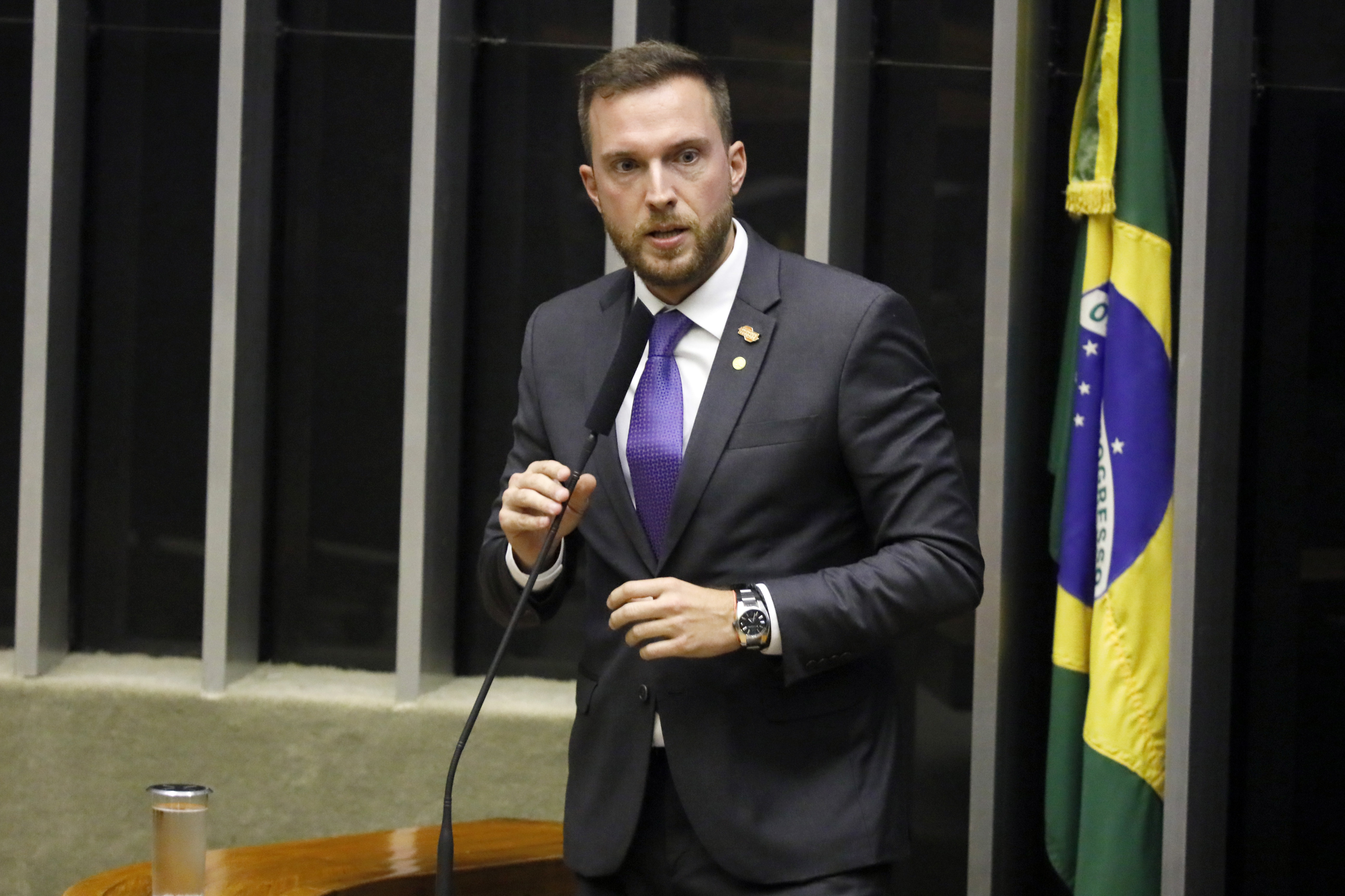Ordem do dia para discussão e votação de diversos projetos. Dep. Vinicius Poit (NOVO - SP)