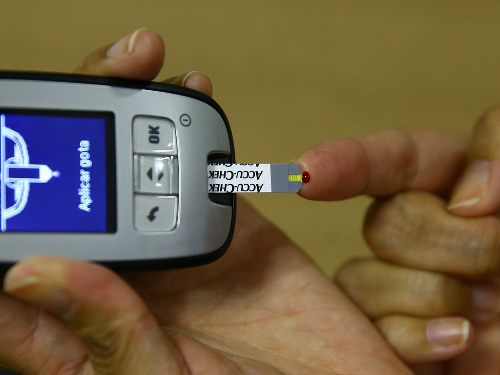 Saúde - geral - diabetes - glicosímetro - medidor de glicose