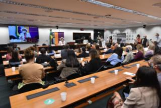 Ato pela assinatura da Convenção 190 da OIT - Organização Internacional do Trabalho sobre violência e assédio no trabalho. Dep. Tereza Nelma PSDB - AL