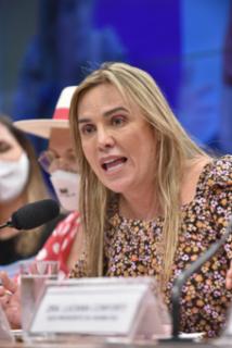 Ato pela assinatura da Convenção 190 da OIT - Organização Internacional do Trabalho sobre violência e assédio no trabalho. Dep. Celina Leão PP - DF