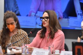 Ato pela assinatura da Convenção 190 da OIT - Organização Internacional do Trabalho sobre violência e assédio no trabalho.  Luiza Brunet - Embaixadora do Instituto Avon