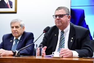 Departamento de Defesa Comercial (DECOM) - Comparecimento de Ministro de Estado . Augusto Heleno - Ministro-Chefe do Gabinete de Segurança Institucional da Presidência da República ; Dep. Coronel Armando (PL - SC)