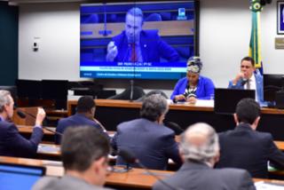 Definição de Temas dos Estudos do Centro de Estudos e Debates estratégicos