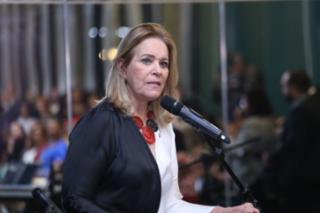 Posse da nova coordenação da Secretaria da Mulher. Dep. Lêda Borges
	(PSDB - GO)