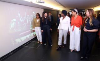 Abertura da Exposição Mulheres no Poder. Dep. Gisela Simona (UNIÃO - MT); dep. Antônia Lúcia (REPUBLICANOS-AC); dep. Benedita da Silva (PT-RJ); dep. Talíria Petrone (PSOL - RJ); dep. Delegada Katarina (PSD - SE)