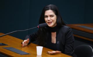Instalação dos Trabalhos. Jurista, Juliana Oliveira Domingues