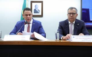 Audiência Pública - Alterações legislativas para a reindustrialização brasileira: contribuições do setor automotivo. Dep. Da Vitoria (PP-ES). Dep. Félix Mendonça Júnior (PDT-BA)