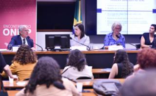 Encontro ONMP – 3ª Edição: Novas regras para campanhas femininas. Consultor Legislativo, Roberto Carlos Pontes; Dep. Sâmia Bomfim (PSOL - SP); Consultora Legislativa, Ana Luiza Backes