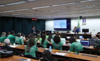Audiência Pública - Autorização pela ANVISA do medicamento Elevidys no tratamento da doença Distrofia Muscular de Duchenne