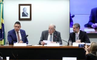 Audiência Pública - Alterações Legislativas para Reindustrialização Brasileira no Setor Químico. Dep. Da Vitoria (PP - ES); Dep. Dr. Luiz Ovando (PP - MS)