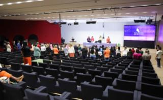 Encontro Nacional de Procuradoras da Mulher no Legislativo – 15 anos. Dep. Maria Rosas (REPUBLICANOS - SP). Fundadora da Aliança Empreendedora, Lina Useche. Dep. Greyce Elias (AVANTE-MG). Pastora, Luciana. Diretora de Administração e Finanças do SEBRAE - SEBRAE POR ELAS, Margareth Coelho.