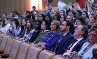 1ª Reunião de Mulheres Parlamentares.