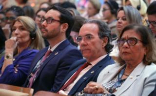 1ª Reunião de Mulheres Parlamentares. Diretor-geral da Câmara dos Deputados, Celso de Barros Correia Neto. Diretor-Presidente do Sebrae, Décio Lima