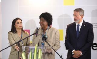 Abertura da Exposição “Mulheres no Poder” - Opening of the Exhibition “Women in Power” - Apertura de la Exposición “Mujeres en el Poder”. Dep. Yandra Moura (UNIÃO - SE), Dep. Benedita da Silva (PT - RJ) e Presidente da Câmara dos Deputados, Arthur Lira