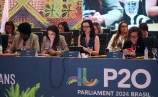 1ª Sessão de Trabalho - 1st Working Session - 1ª Sesión de trabajo. Dep. Benedita da Silva (PT - RJ), Dep. Yandra Moura (UNIÃO - SE), Dep. Ana Pimentel (PT - MG) e Secretária-Geral Das Relações Exteriores, Embaixadora Maria Laura Da Rocha