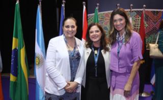 1ª Sessão de Trabalho - 1st Working Session - 1ª Sesión de trabajo. União Interparlamentar, Cynthia Lopes Castro, Dep. Soraya Santos (PL - RJ) e Dep. Greyce Elias (AVANTE - MG)