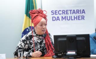 Apresentação da Guia Acessível para candidaturas das mulheres. Dep. Daiana Santos (PCDOB-RS)
