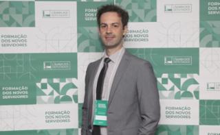 Cerimônia de posse dos novos servidores - Analistas e Consultores Legislativos. Servidor, Otavio Goulart Minatto