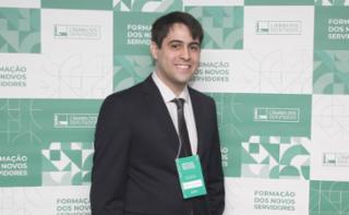 Cerimônia de posse dos novos servidores - Analistas e Consultores Legislativos. Servidor, Matheus Luan Fróz Gomes