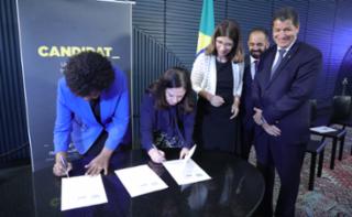 Assinatura do protocolo para combate à violência política contra mulheres.