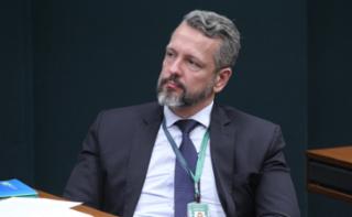 Experiências internacionais no enfrentamento à violência escolar. Secretário Executivo do CEDES, Aurélio Guimarães Palos