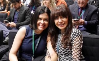 Lançamento do documentário sobre a 10ª Cúpula de Presidentes de Parlamentos do G20 (P20) e homenagem aos servidores que trabalharam no evento. Analista Legislativa / Comunicação Social - Divulgação Institucional, Andrea Costa Marques e  Técnica Legislativa / Operadora de Audiovisual, Roseângela Fernandes de Azevedo