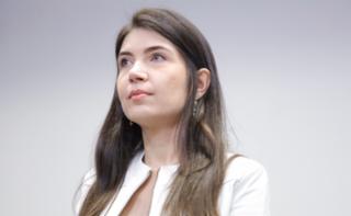 Lançamento do documentário sobre a 10ª Cúpula de Presidentes de Parlamentos do G20 (P20) e homenagem aos servidores que trabalharam no evento. Chefe de Gabinete do Presidente da Câmara, Natália Morato Camargos