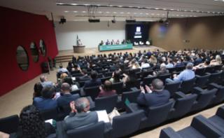 Cerimônia de posse dos novos servidores e fotos oficiais.