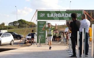 3ª Corrida Vertical. Diretor-Geral da Câmara dos Deputados, Guilherme Barbosa Brandão.
