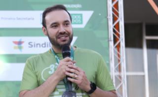 3ª Corrida Vertical. Diretor-Geral da Câmara dos Deputados, Guilherme Barbosa Brandão.