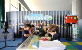 Oficina de Ilustração do Plenarinho. Salão Negro.