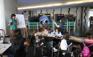 Oficina de Ilustração do Plenarinho. Salão Negro.