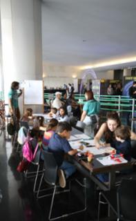 Oficina de Ilustração do Plenarinho. Salão Negro.