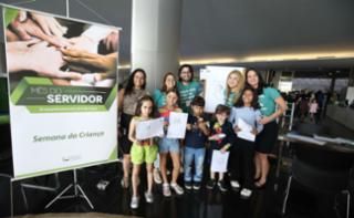 Oficina de Ilustração do Plenarinho. Salão Negro.