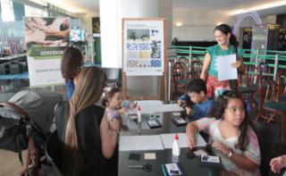 Oficina Dentro do Quadradinho - Criando com os painéis de Athos Bulcão com o Plenarinho.  Salão Negro.