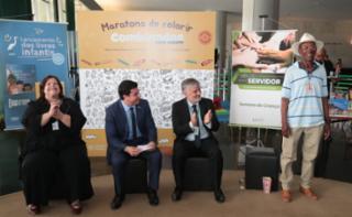 Maratona de colorir. Diretor Da Coordenação Edições Câmara Dos Deputados, Ana Lígia Mendes. Primeiro-Secretário, Dep. Carlos Veras (PT - PE). Diretor Do Centro De Documentação E Informação, Sergio Sampaio Contreiras de Almeida. Participante, Antenor Pereira dos Santos