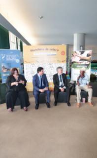 Maratona de colorir. Diretor Da Coordenação Edições Câmara Dos Deputados, Ana Lígia Mendes. Primeiro-Secretário, Dep. Carlos Veras (PT - PE). Diretor Do Centro De Documentação E Informação, Sergio Sampaio Contreiras de Almeida. Participante, Antenor Pereira dos Santos