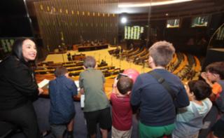 Visita guiada para crianças.