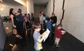 Visita guiada para crianças.