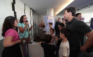 Visita guiada à Exposição “No meio do caminho tinha um meteorito”, Salão Negro.