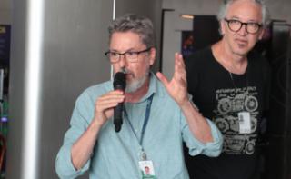 Contação de história baseada no livro “Uiraçu - Em busca das lendas perdidas”. Servidor, Manoel Roberto Seabra Pereira