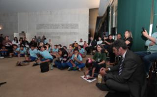 Contação de história baseada no livro “Uiraçu - Em busca das lendas perdidas”, Salão Negro.