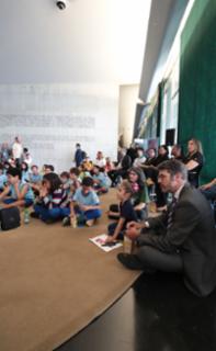 Contação de história baseada no livro “Uiraçu - Em busca das lendas perdidas”, Salão Negro.