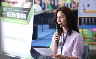 Espaço Kids. Salão Negro. Contadora de histórias, Fabyola Lima Madeira